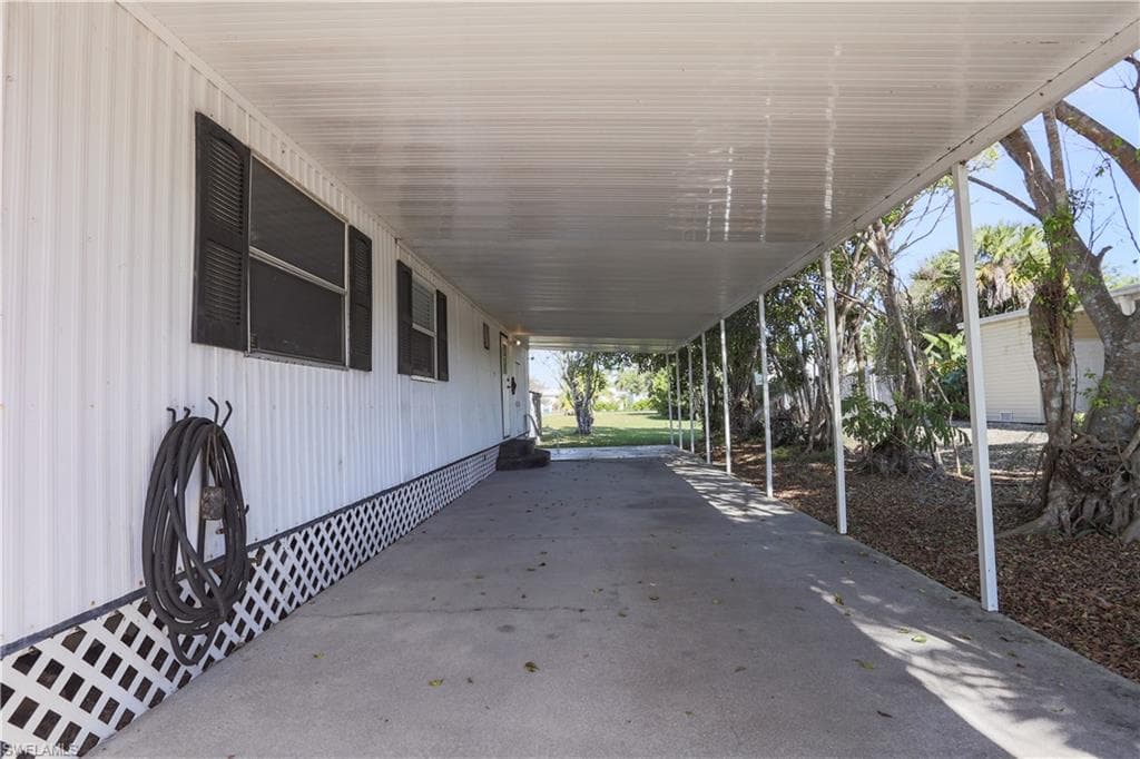 893 Manatee RD-3