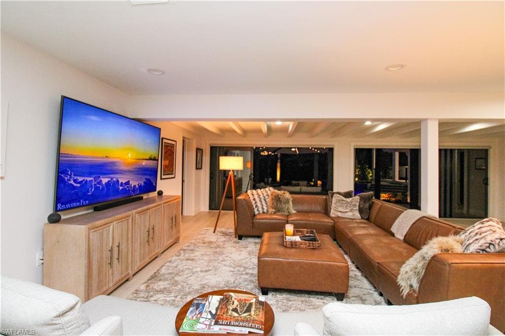 1555 Crayton RD-13