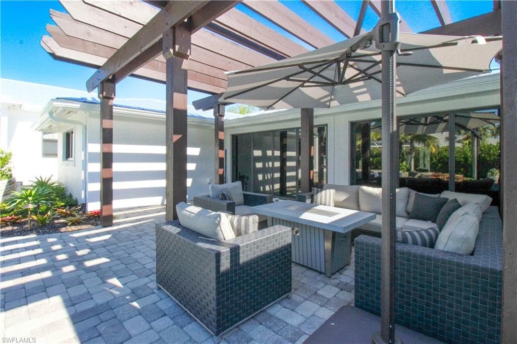 1555 Crayton RD-41