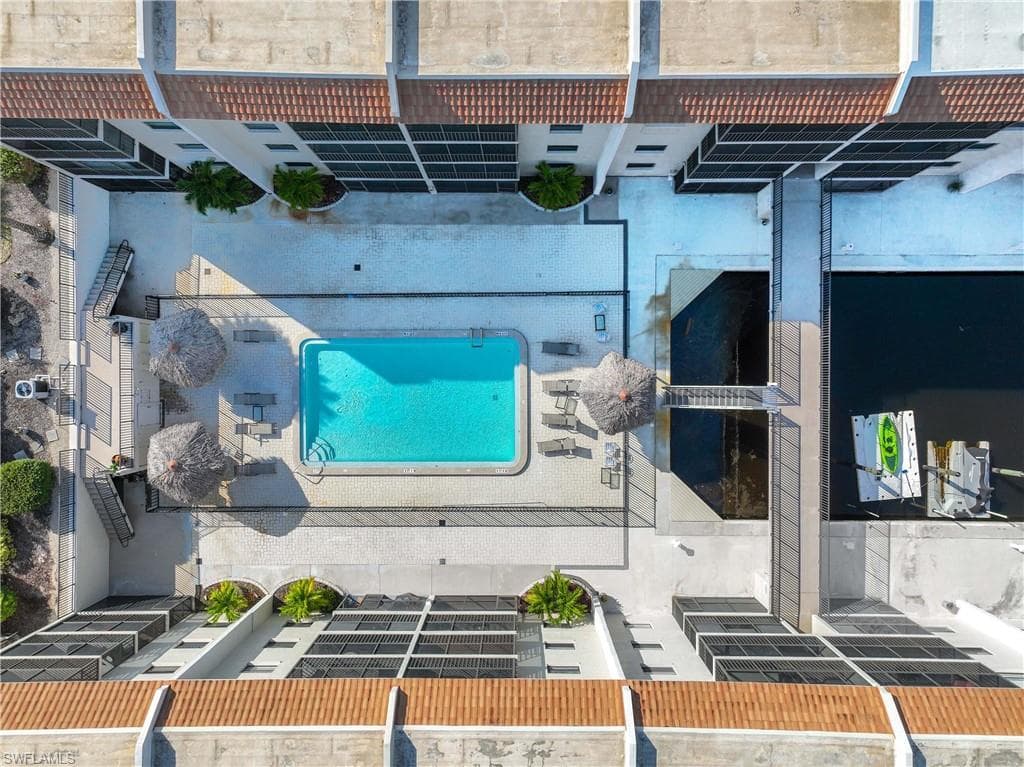 9395 Pennsylvania AVE 3-3