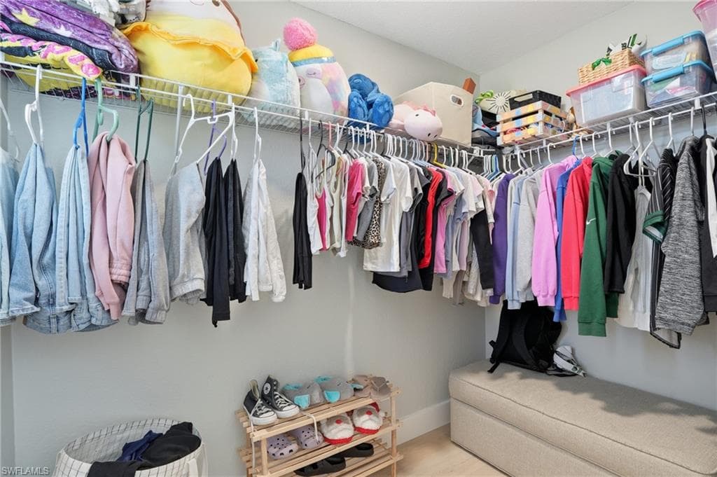 2169 Clementine ST-28