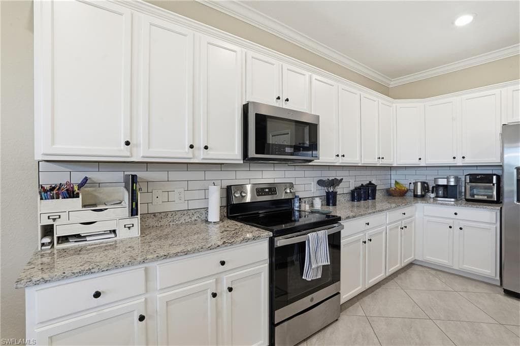 2169 Clementine ST-10