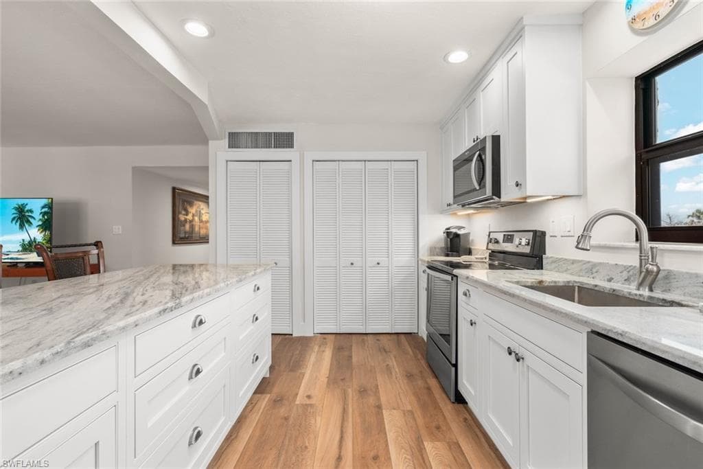 2721 W Gulf DR 212-9