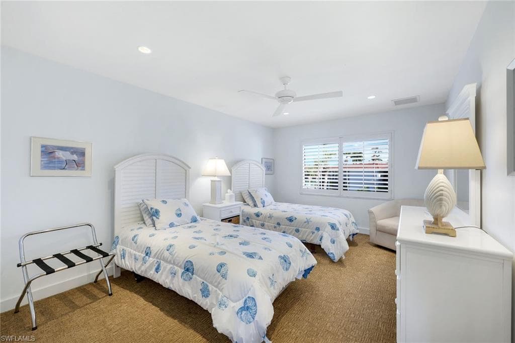2211 Gulf Shore BLVD N C4-14