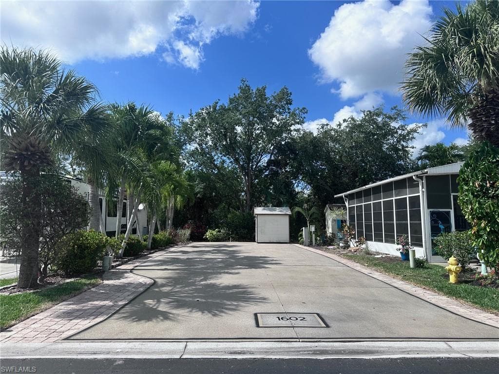 1602 Diamond Lake CIR-1