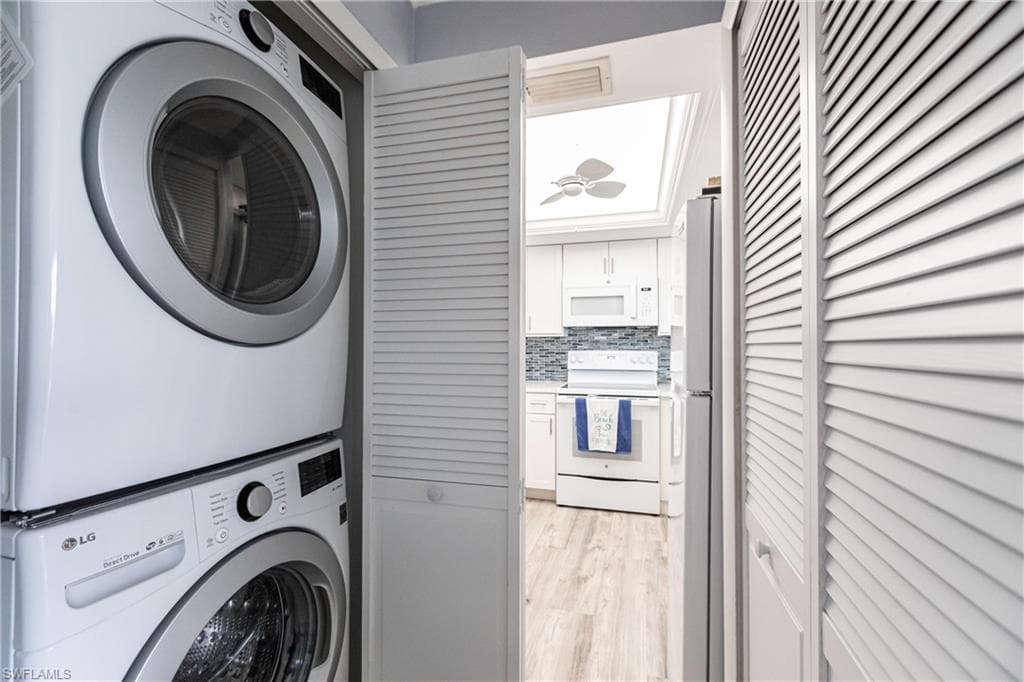 7156 Blanquilla CT 10-15