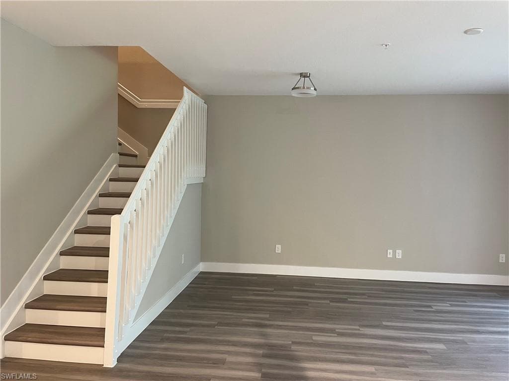 7033 Ambrosia LN 408-2