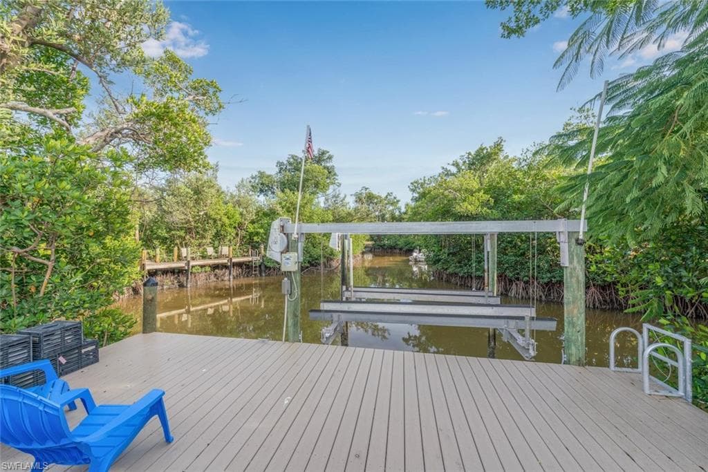 1076 Captains Walk ST-43