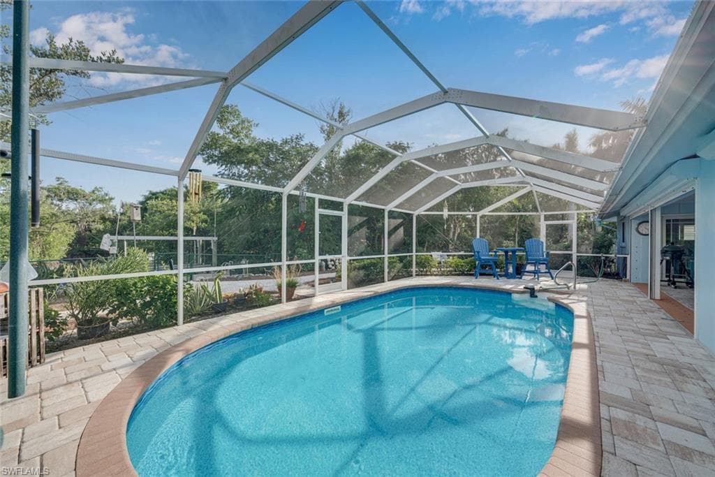 1076 Captains Walk ST-22