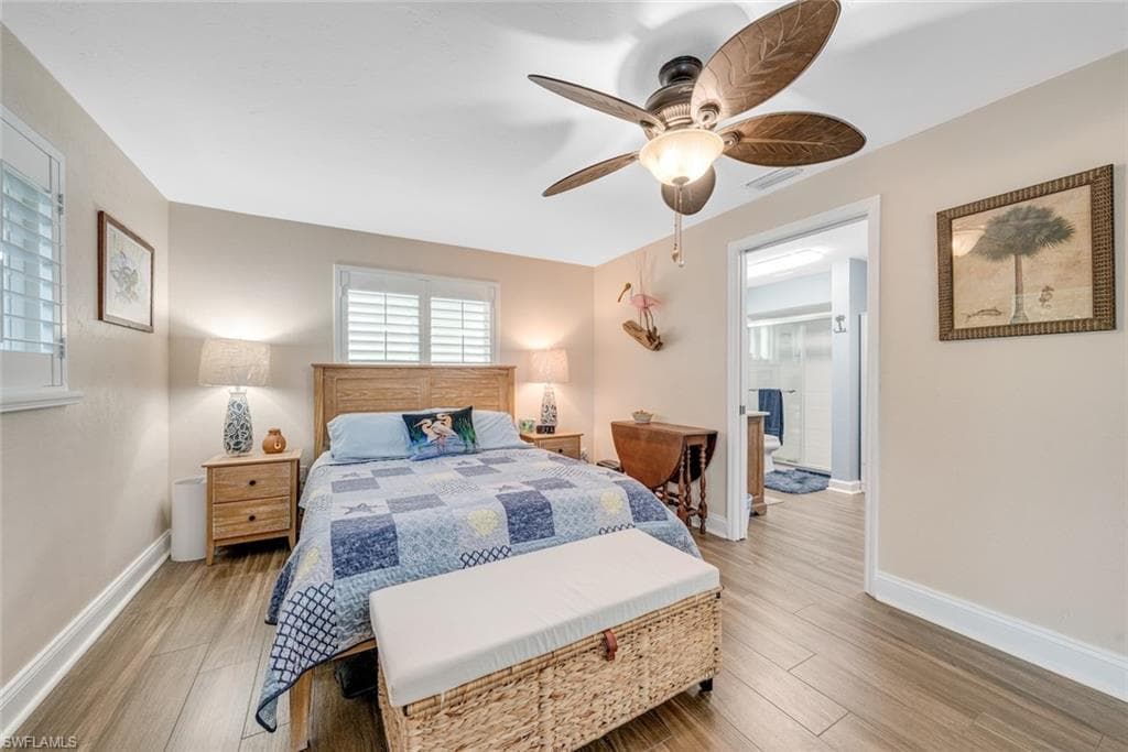 1076 Captains Walk ST-28