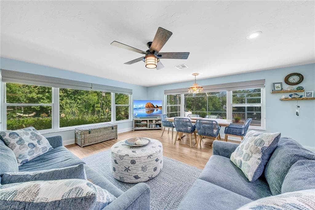 1076 Captains Walk ST-5