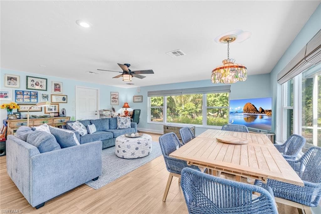 1076 Captains Walk ST-9