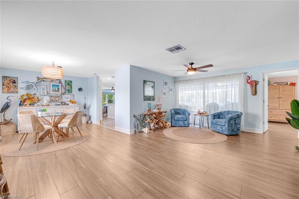1076 Captains Walk ST-24
