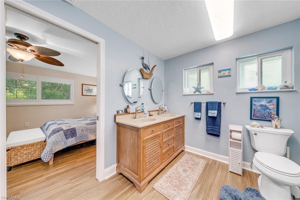 1076 Captains Walk ST-30