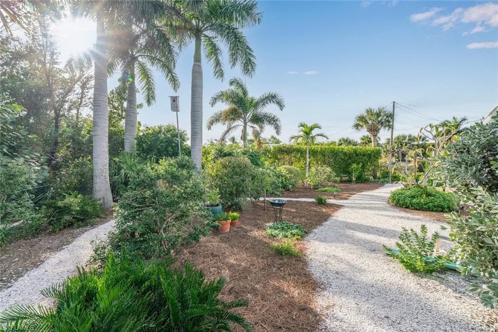 1076 Captains Walk ST-44