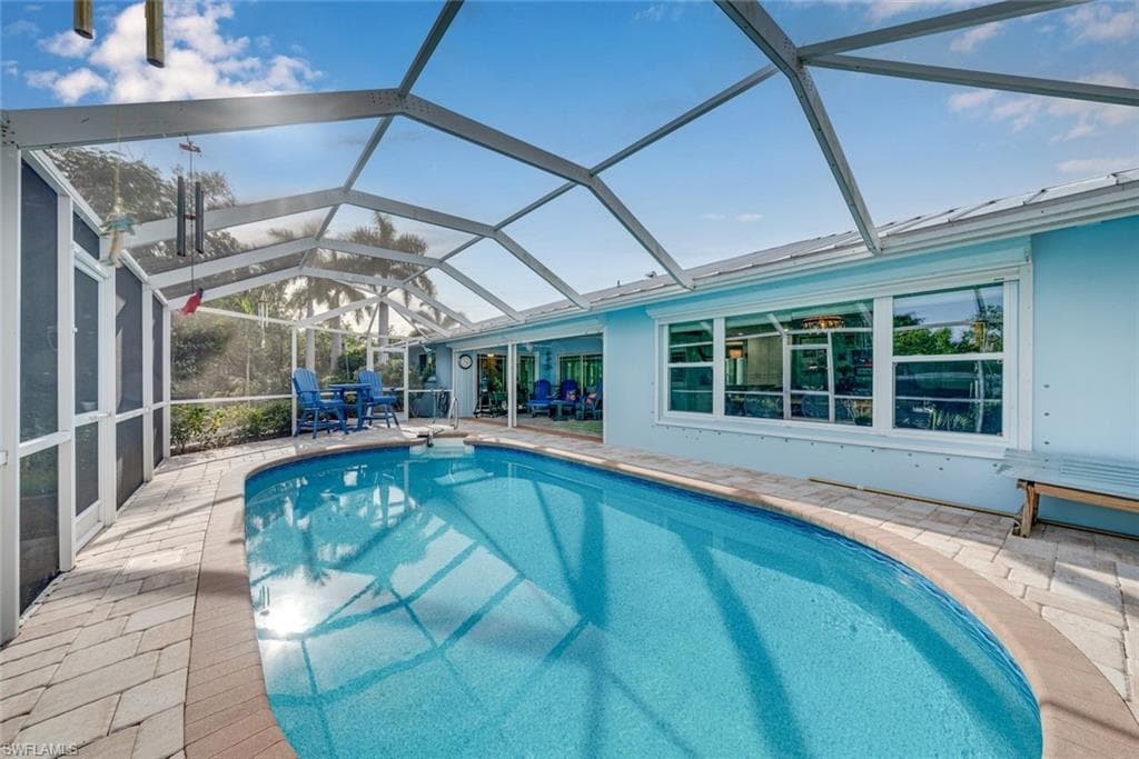 1076 Captains Walk ST-39