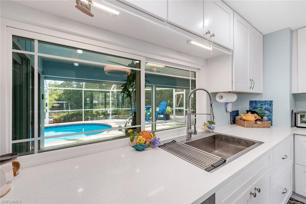 1076 Captains Walk ST-21