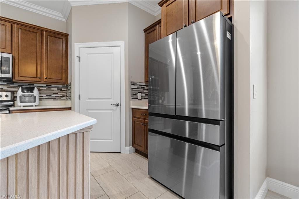 11546 Onyx CIR-16