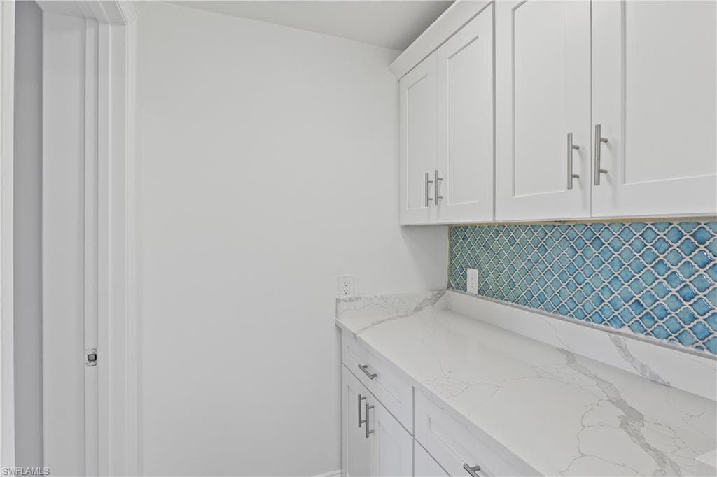 2631 Bayshore DR-22