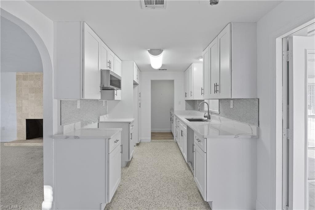 2631 Bayshore DR-7