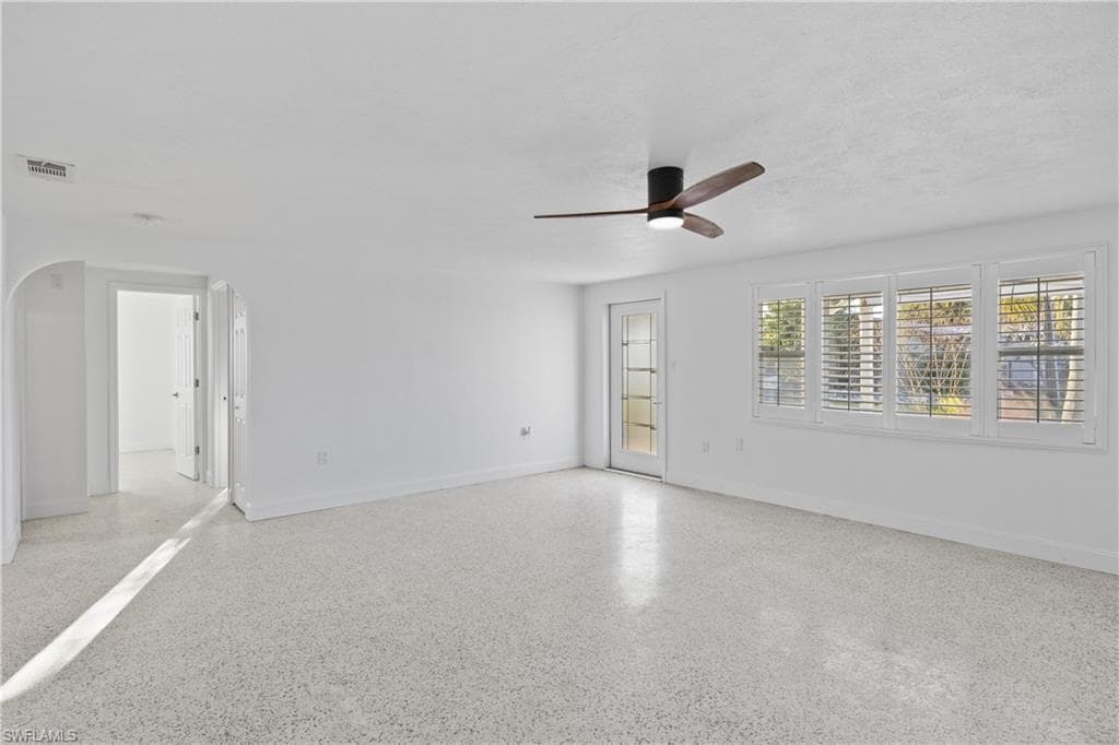 2631 Bayshore DR-5