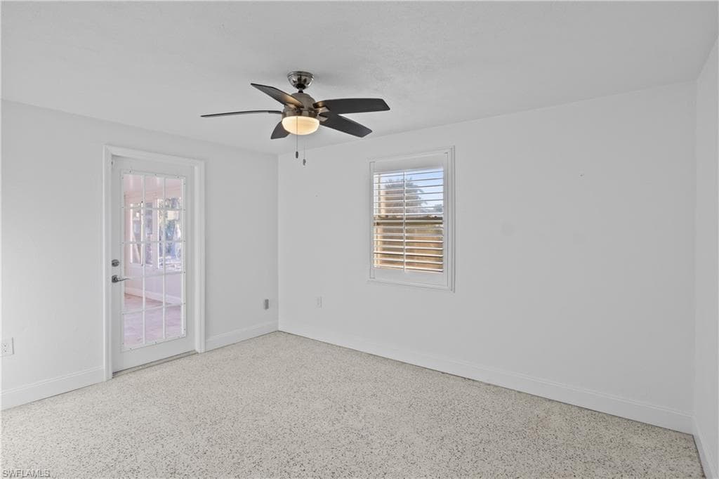 2631 Bayshore DR-20