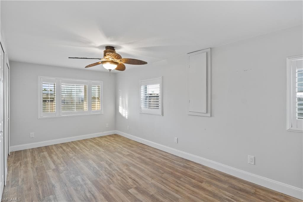2631 Bayshore DR-14