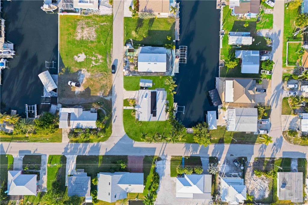 2631 Bayshore DR-31