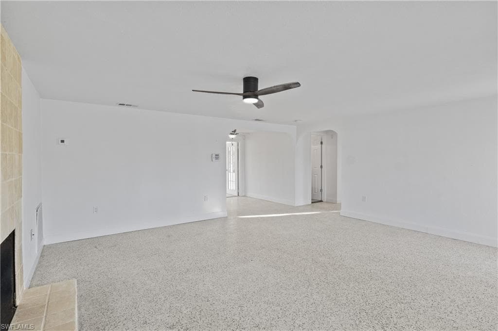 2631 Bayshore DR-4