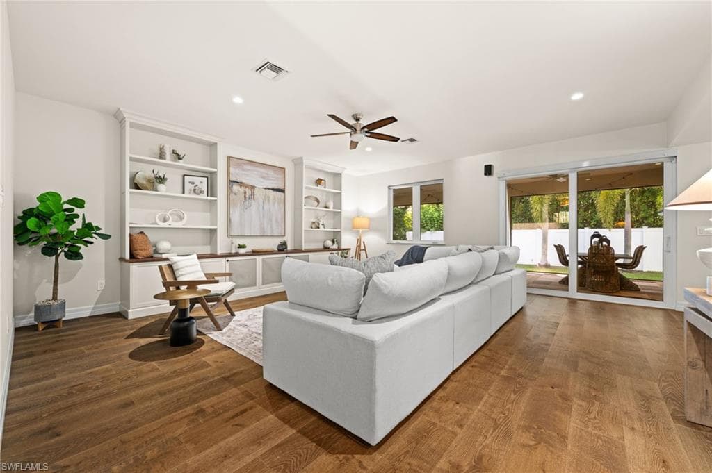 2499 10th ST N-1