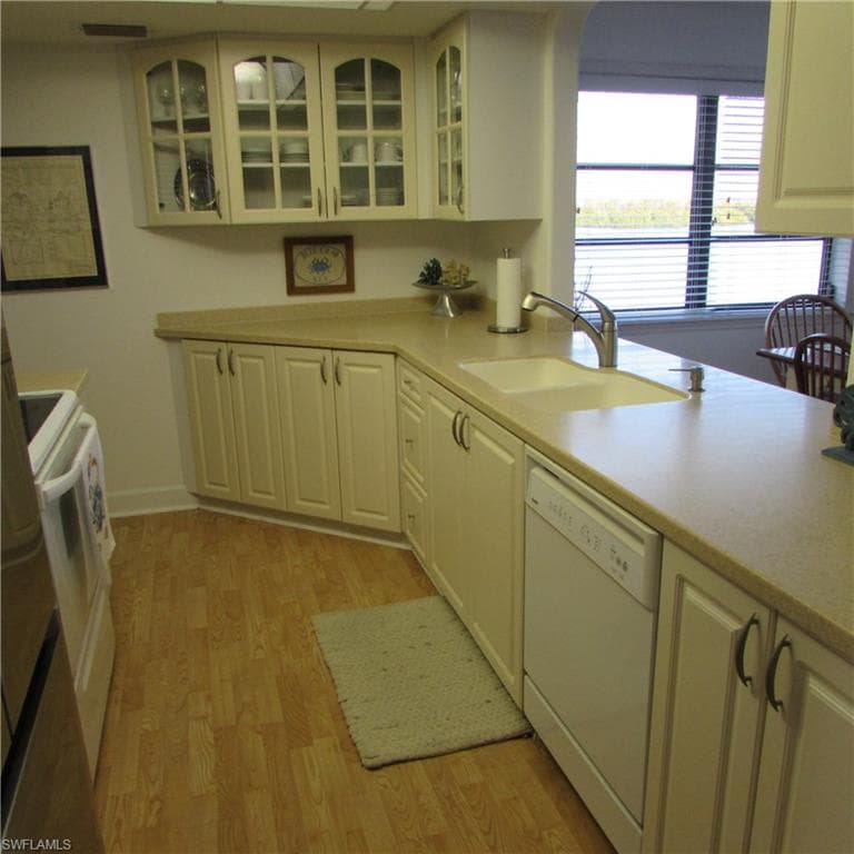 5371 Blue Crab CIR 1-36