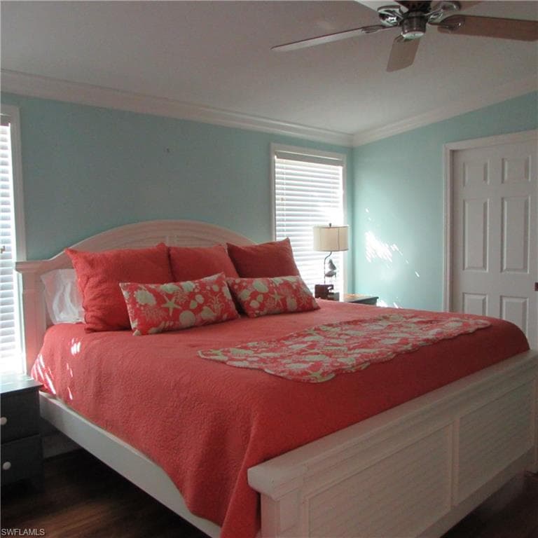 5371 Blue Crab CIR 1-14