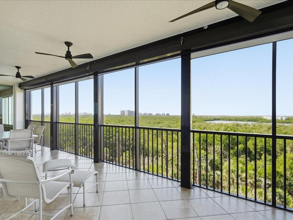 445 Cove Tower DR 704-7
