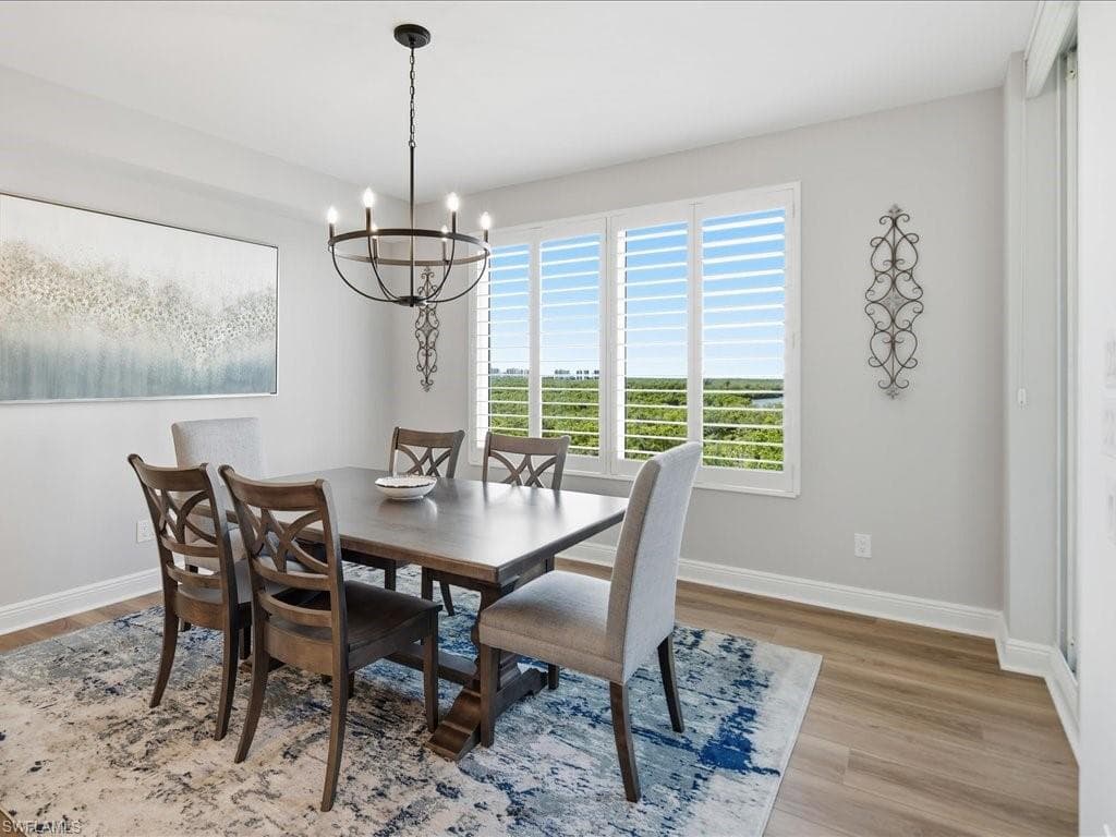 445 Cove Tower DR 704-3