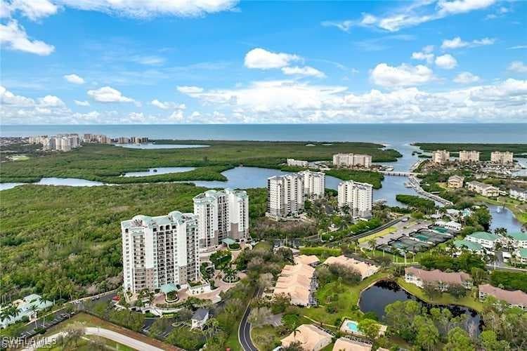 445 Cove Tower DR 704-33