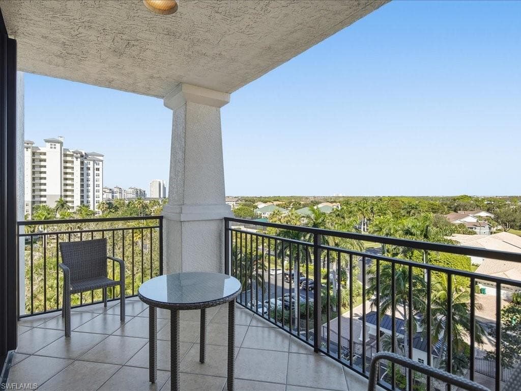 445 Cove Tower DR 704-19