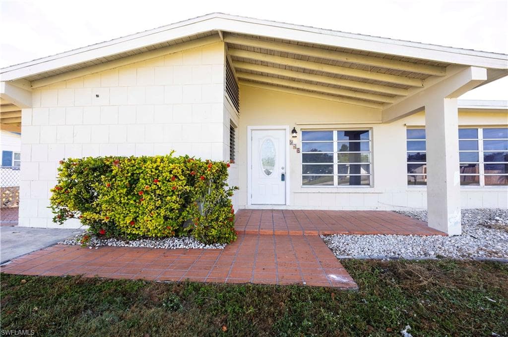 275 LAKEVIEW DR-1