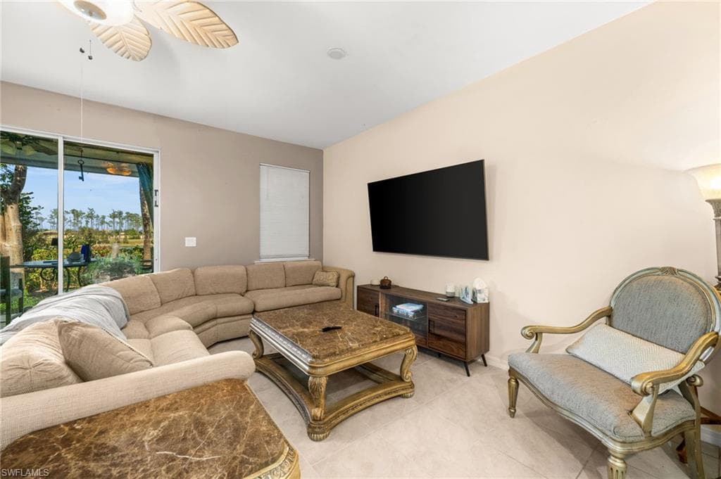 10820 Alvara WAY-27
