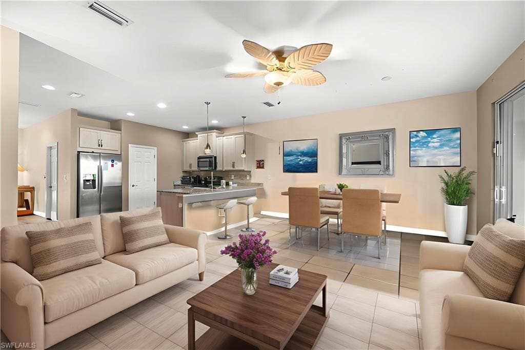 10820 Alvara WAY-3