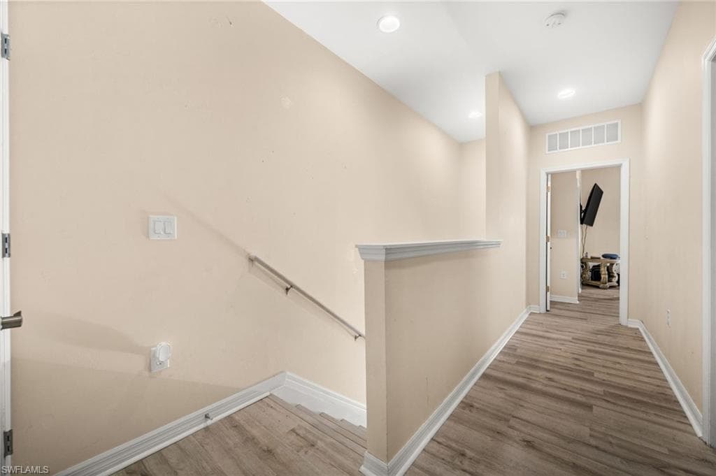 10820 Alvara WAY-10