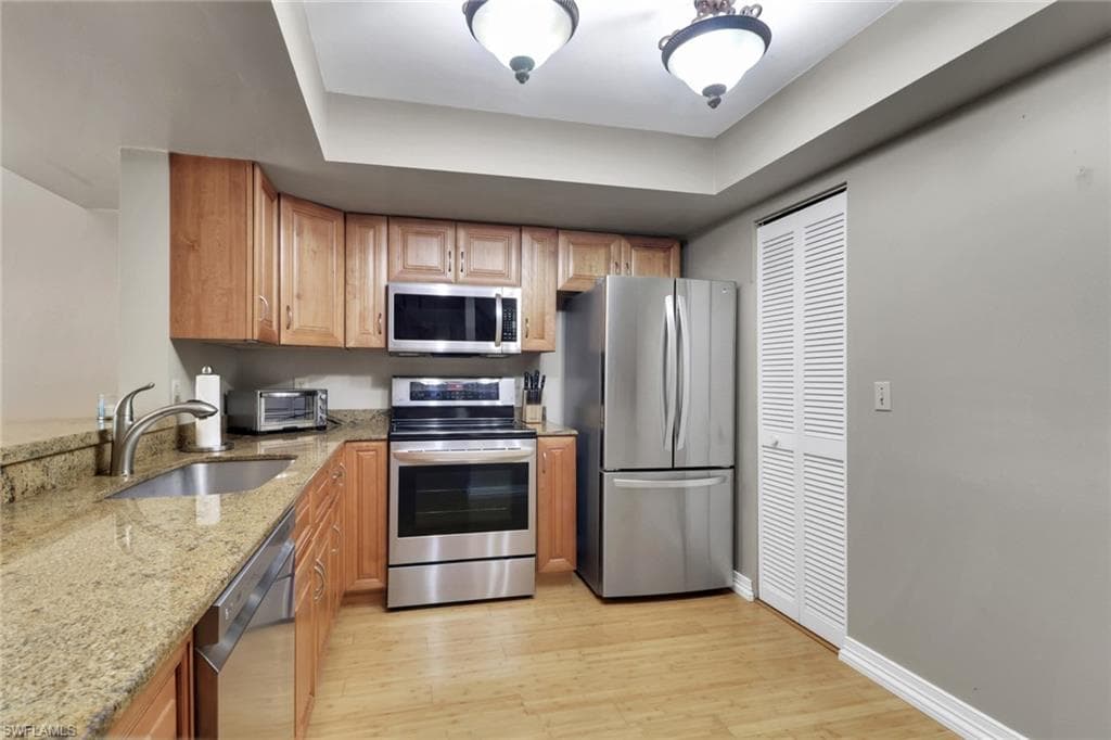 800 Meadowland DR H-5