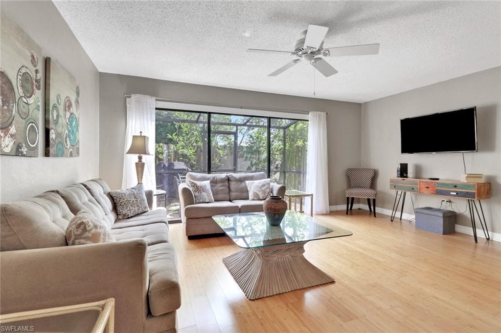 800 Meadowland DR H-4