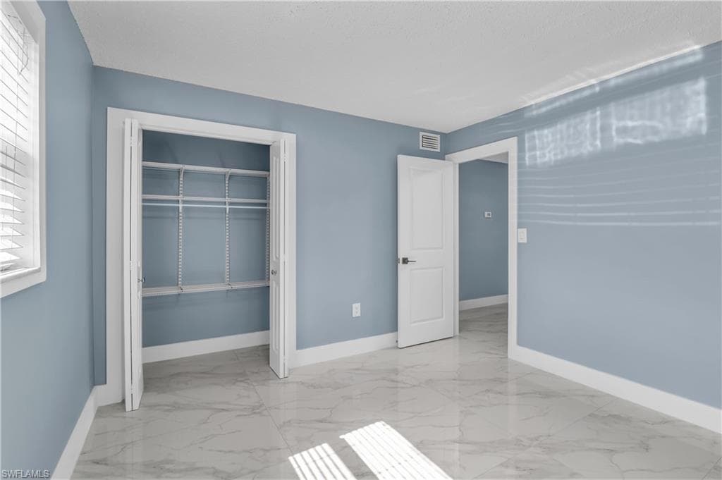 3325 Airport RD N T1-11