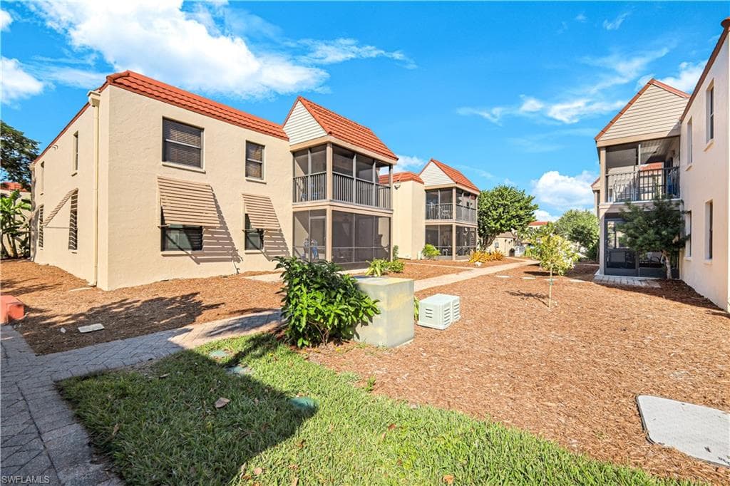 845 E Gulf DR 422-3
