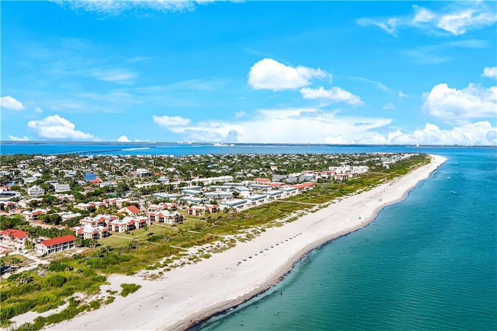845 E Gulf DR 422-24