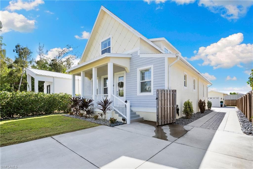 3060 Woodside AVE-11