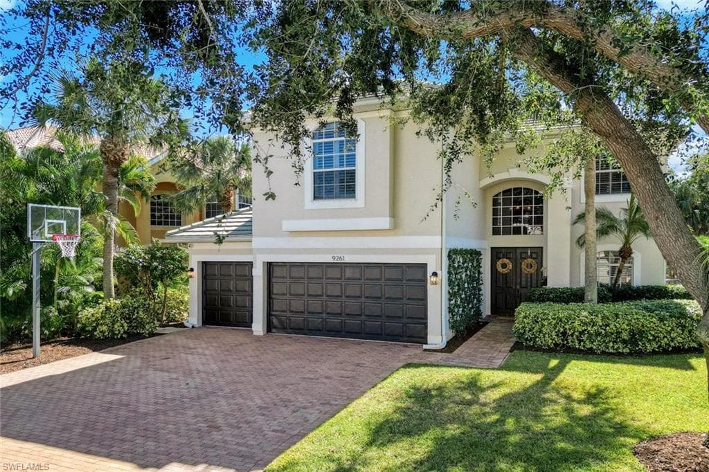 9261 Estero River CIR-8