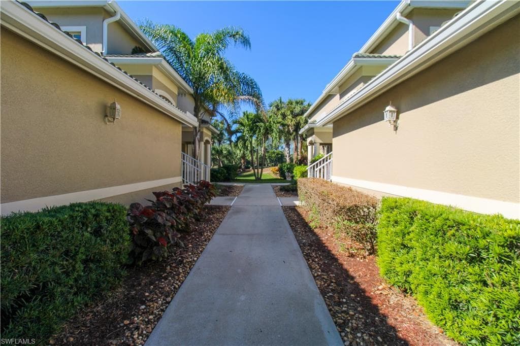3435 Laurel Greens LN S 201-4