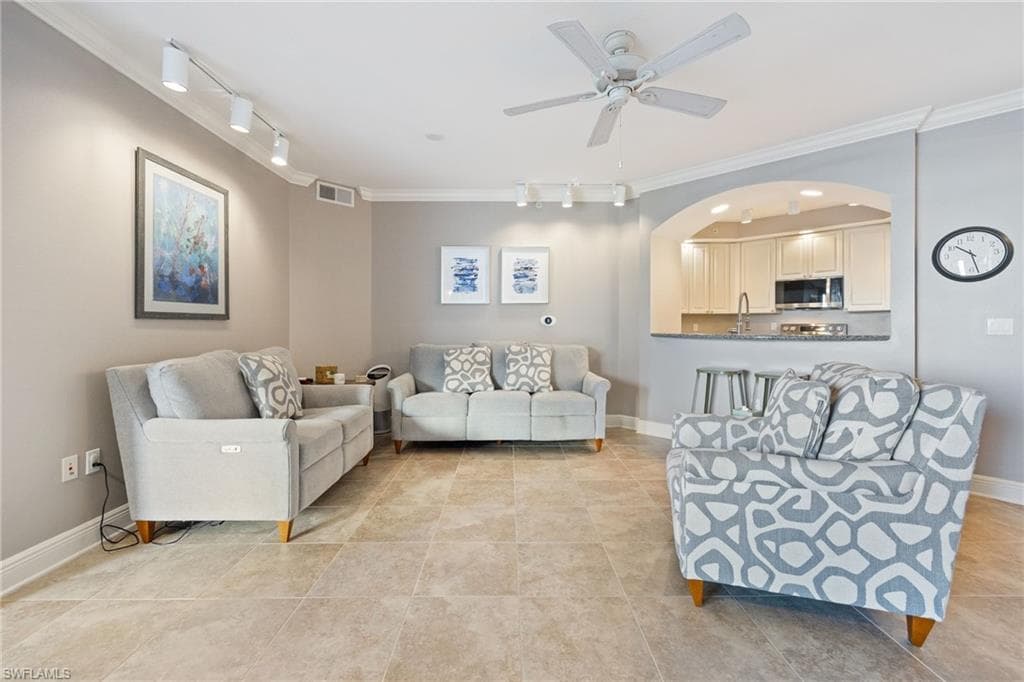 2825 Palm Beach BLVD 513-14