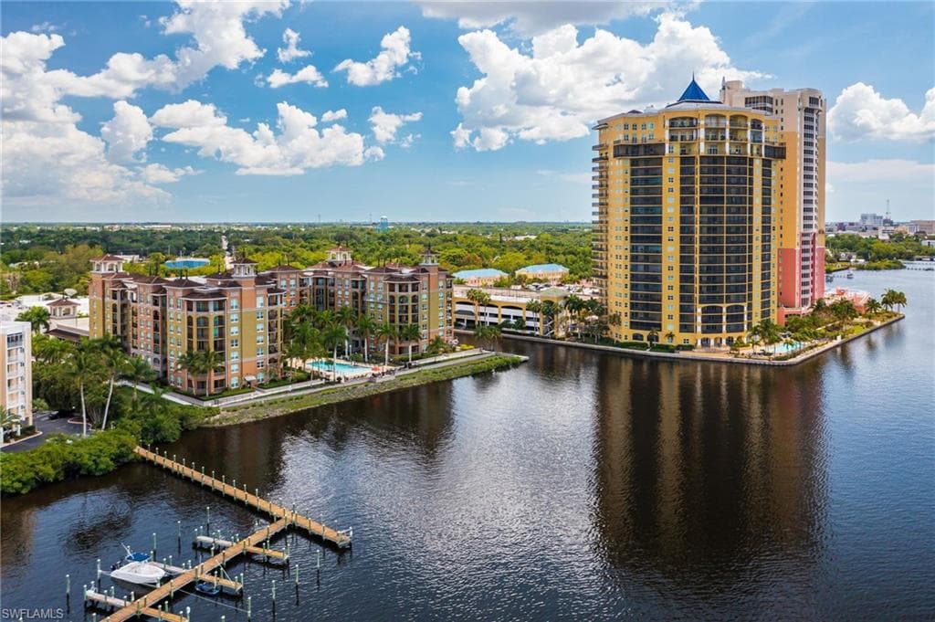 2825 Palm Beach BLVD 513-37